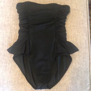 Jantzen One-piece Ruched Strapless Bathing Suit | Size 6 | Black